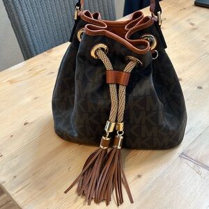 Michael Kors logo medium drawstring bucket bag